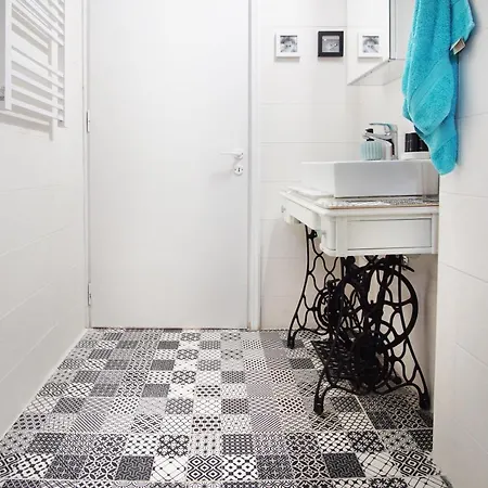 Alexandrina's Corfu Center * Corfu (city)